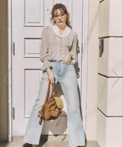 【新品未使用】SNIDEL ストレッチセミフレアデニムパンツ スナイデル