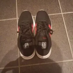 adidas Cloudfoam スニーカー ブラック レッド