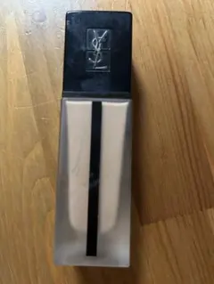 Yves Saint Laurent リキッドファンデーション B40 25ml