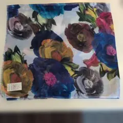 大判　花柄スカーフ