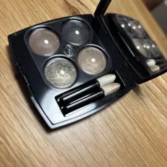 シャネル アイシャドウパレット