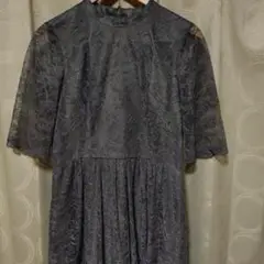 美品☆光沢ある グレー レース 半袖フレアワンピース