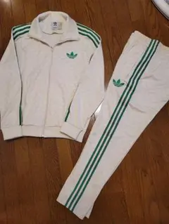 2025年最新】adidas 70s モノグラムの人気アイテム - メルカリ