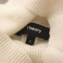 【Theory／セオリー】タートルネック カシミヤニット オフホワイト Sサイズ