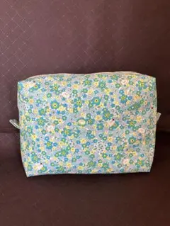 【歳末セール】ハンドメイド　トラベルポーチ　インナー入れ　おむつポーチ