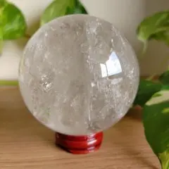 ヒマラヤ水晶 丸玉 約1.4kg 大玉 虹多数 レインボー 木製台座付き ヒマラヤ水晶 特大丸玉 約1.4kg 虹多数 レインボー 木製台座付き