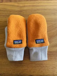patagonia フリースミトン 6-12M