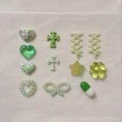 ネイルパーツ　グリーンカラーパーツセット　セット売り　12個