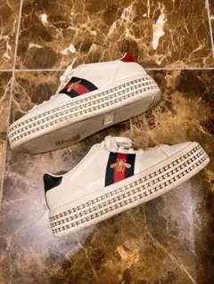 GUCCI グッチ　厚底　スニーカー　ラインストーンのサムネイル
