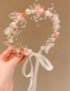 花とパールのカチューシャ　女の子ヘアアクセサリー