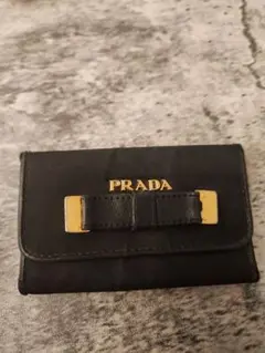 【美品/格安】PRADA キーケース　リボン　ブラック