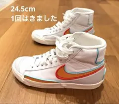 美品 NIKE 24.5cm BLAZER MID 77 VNTG ホワイトのサムネイル