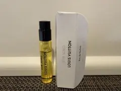 ルイヴィトン　香水サンプル 2ml入り×12本 luv3f0000029.jpg