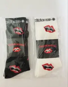 CHROME HEARTS クロムハーツ リップ柄ソックス 2足セット CHROME HEARTS リップ柄 ソックス 2足セット - メルカリ