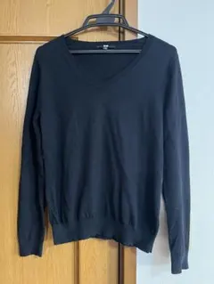 ユニクロ　コットンカシミヤVネック　黒