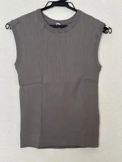 UNIQLO UVカットフレンチスリーブセーター