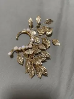 葉っぱモチーフ イヤーカフ ゴールド