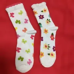 さ）GYMBOREE キッズ ソックス 2足セット 蝶々 花柄