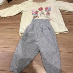 hot biscuits 花柄トップスとグレーパンツセット