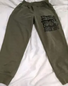 美品　トミカ　ストレッチ　ジョガーパンツ　ジャージ　カーキ　120