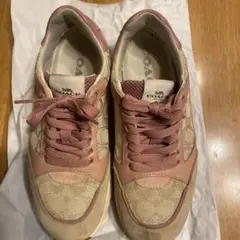 COACH スニーカー ピンク/ベージュ 2025年最新】COACH カラー：ピンク系 スニーカーの人気アイテム - メルカリ