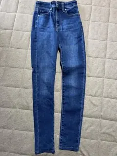 ユニクロ ウルトラストレッチスキニーハイライズジーンズ