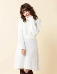 MIIA もこもこタートルネックワンピース オフホワイト
