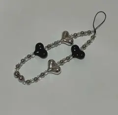 ビーズキーホルダーy2kスマホストラップ　韓国　ハート　ブラック　シルバー