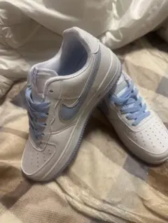 Nike ホワイト/ブルー スニーカー