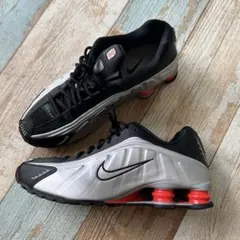 NIKE SHOX R4 シルバー 28cm y2k スニーカー ナイキ