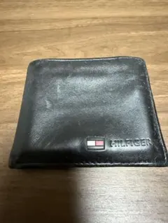 TOMMY HILFIGER ブラック二つ折り財布