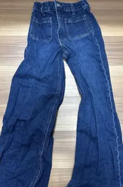 ダークブルーフレアデニムパンツ