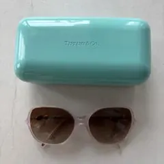 Tiffany & Co. サングラス ケース付きのサムネイル