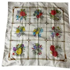 ✨GUCCIグッチ シルクスカーフ フローラル イタリア製 ヴィンテージ 正方形