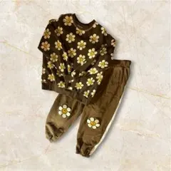 wiggle wiggle バースデイ　セットアップ　トレーナー　パンツ