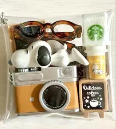 m*e様 ガチャ詰めポーチ　カフェ風　カメラ　カプセルトイ　ガチャガチャ