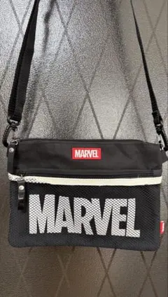 MARVEL ショルダーバッグ ブラック