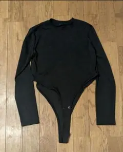 ボディスーツ型 長袖トップス
