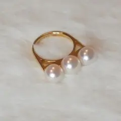 TASAKI バランスエラリング （パール 3連 イエローゴールド リング）のサムネイル
