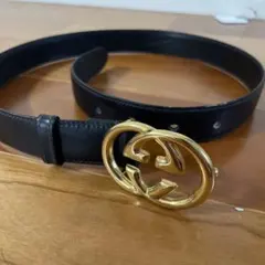M*n様 ア*様様 Gucci ブラックレザーベルト ダブルGロゴ