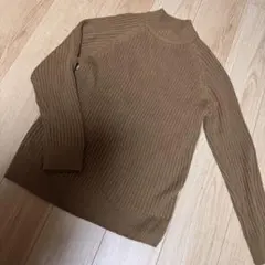 アーバンリサーチ　リブ編みハイネックニット