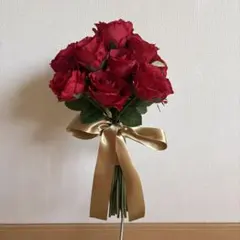 赤バラのクラッチブーケ