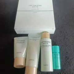 ALBION INFINESSE WHITE W TRIAL KITのサムネイル