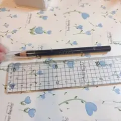 【廃盤】インテグレートグレイシィ　999 ペンシルアイライナーのサムネイル