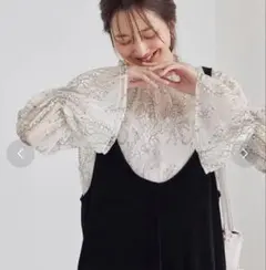 ロペピクニック 花柄刺繍シースルーブラウスのサムネイル