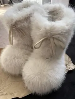 2025年最新】alaska balenciagaの人気アイテム - メルカリ