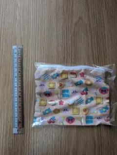 新品未使用★星のカービィ★ポーチ★カラフルスイーツデザイン★値下げしました♪︎