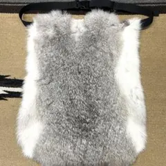 大判ラビットグレー尻あて　ウサギ　登山　毛皮敷物　キャンプ　スキー　ヒップガード 大判ラビットグレー尻あて ウサギ 登山 毛皮敷物 キャンプ