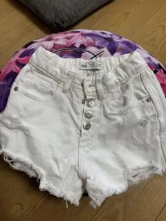 ZARA ホワイト ハーフパンツ 4ボタン