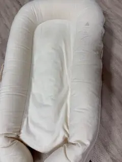 DockATot Deluxe+ ベッドインベッド クリーム色